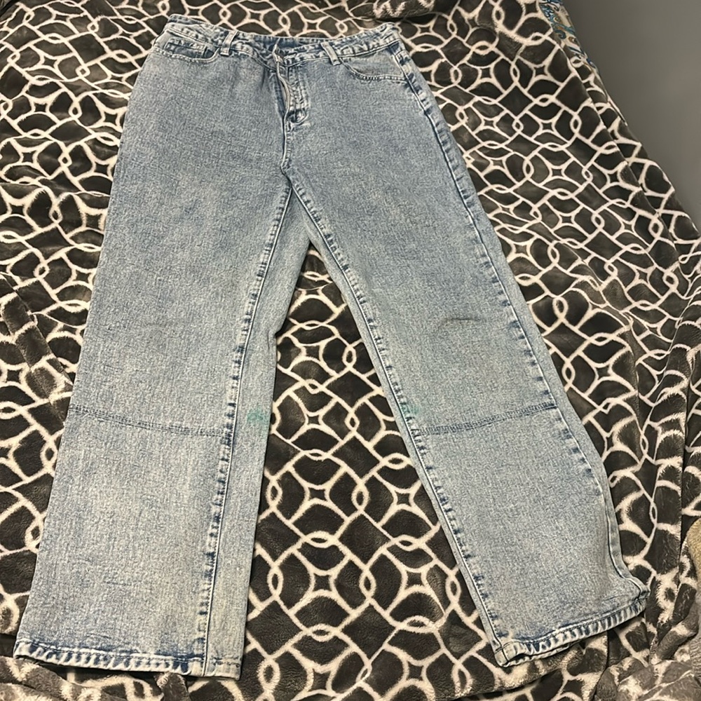 Light washed blue jeans